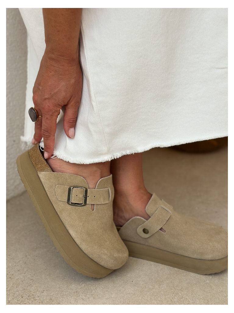 Sabots en cuir Laura